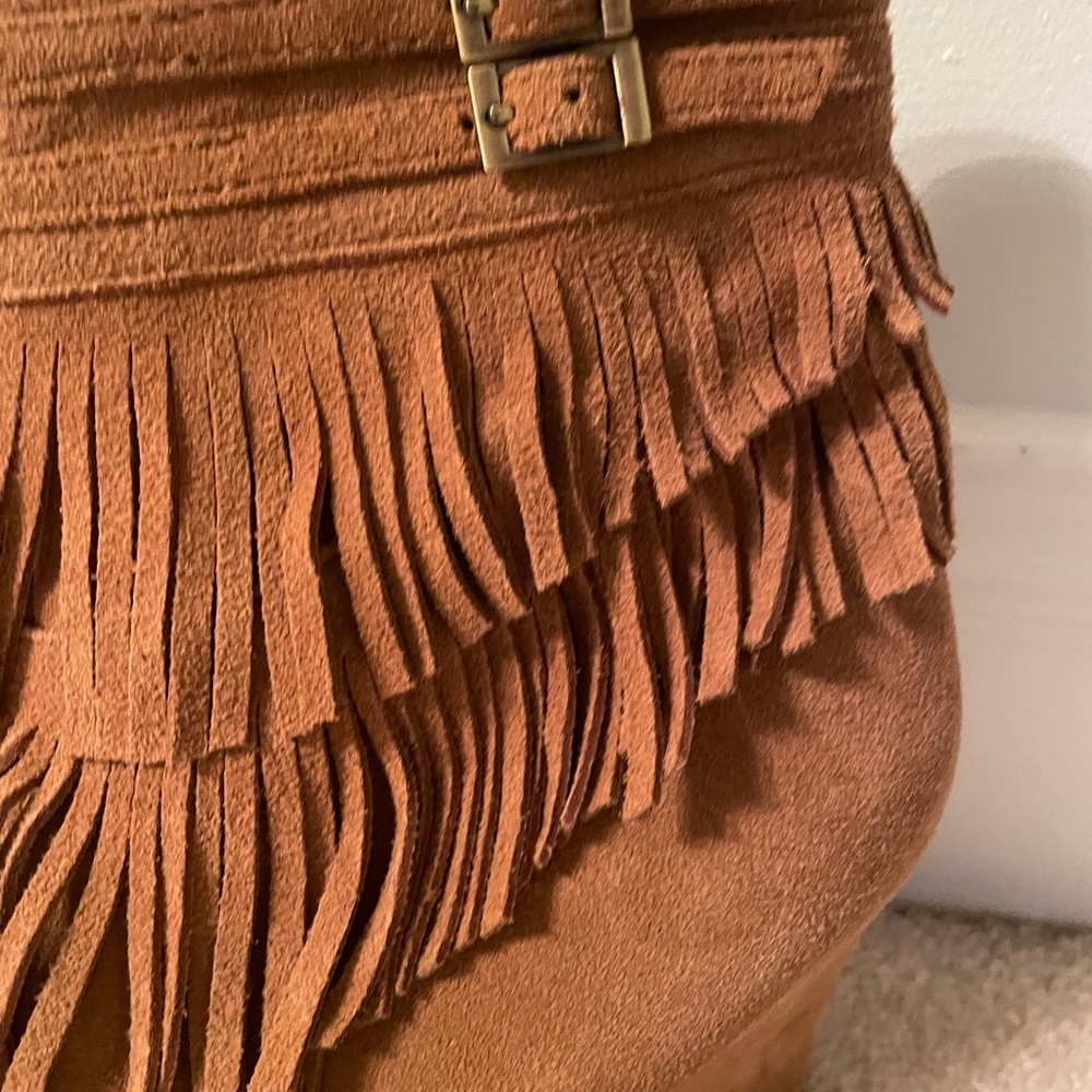 Fall booties!! Suede Tan Aerosoles Plumming Bird wedge booties 7.5! - Picture 3 of 5